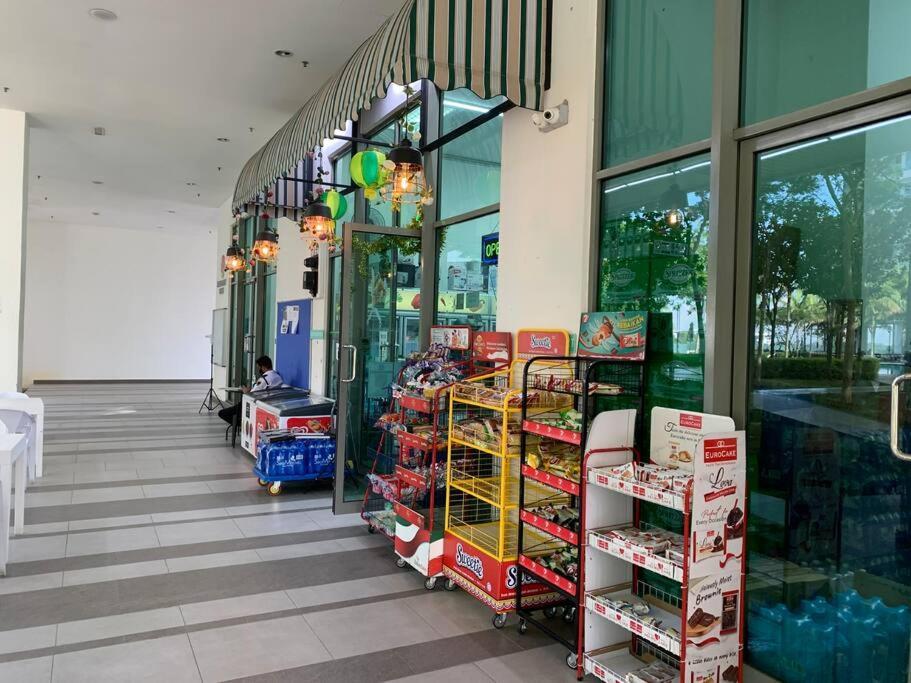 Stylish Romantic Couples Getaway - Netflix&Relax 7 Cyberjaya Zewnętrze zdjęcie
