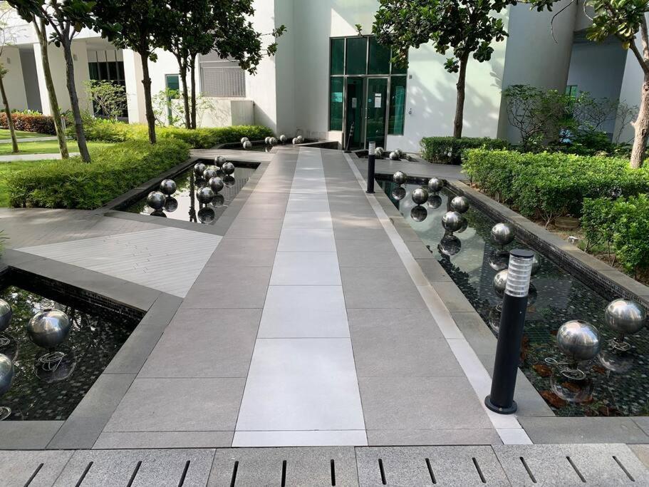 Stylish Romantic Couples Getaway - Netflix&Relax 7 Cyberjaya Zewnętrze zdjęcie